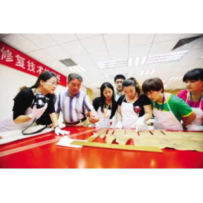 文物修復(fù)培训(xùn)基地落户(hù)天博(图)?